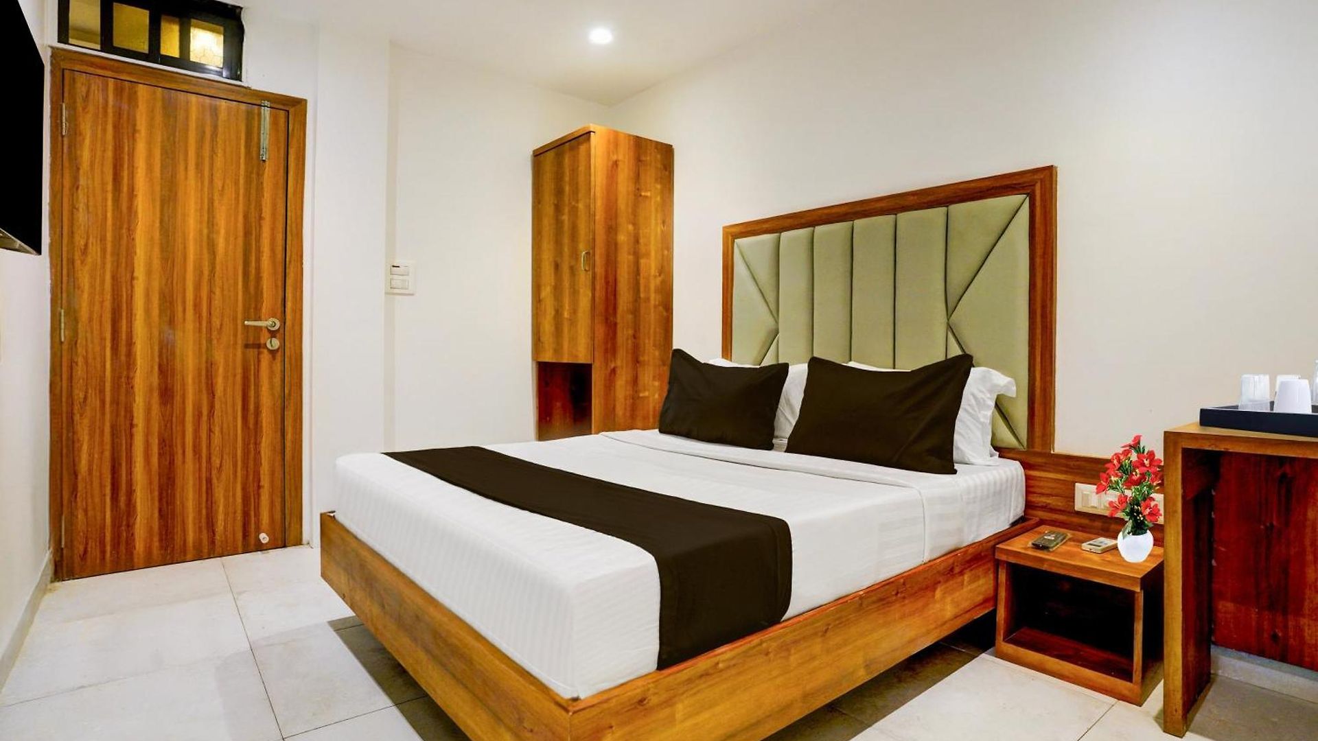Hotel Collection O Sakinaka Airport T2