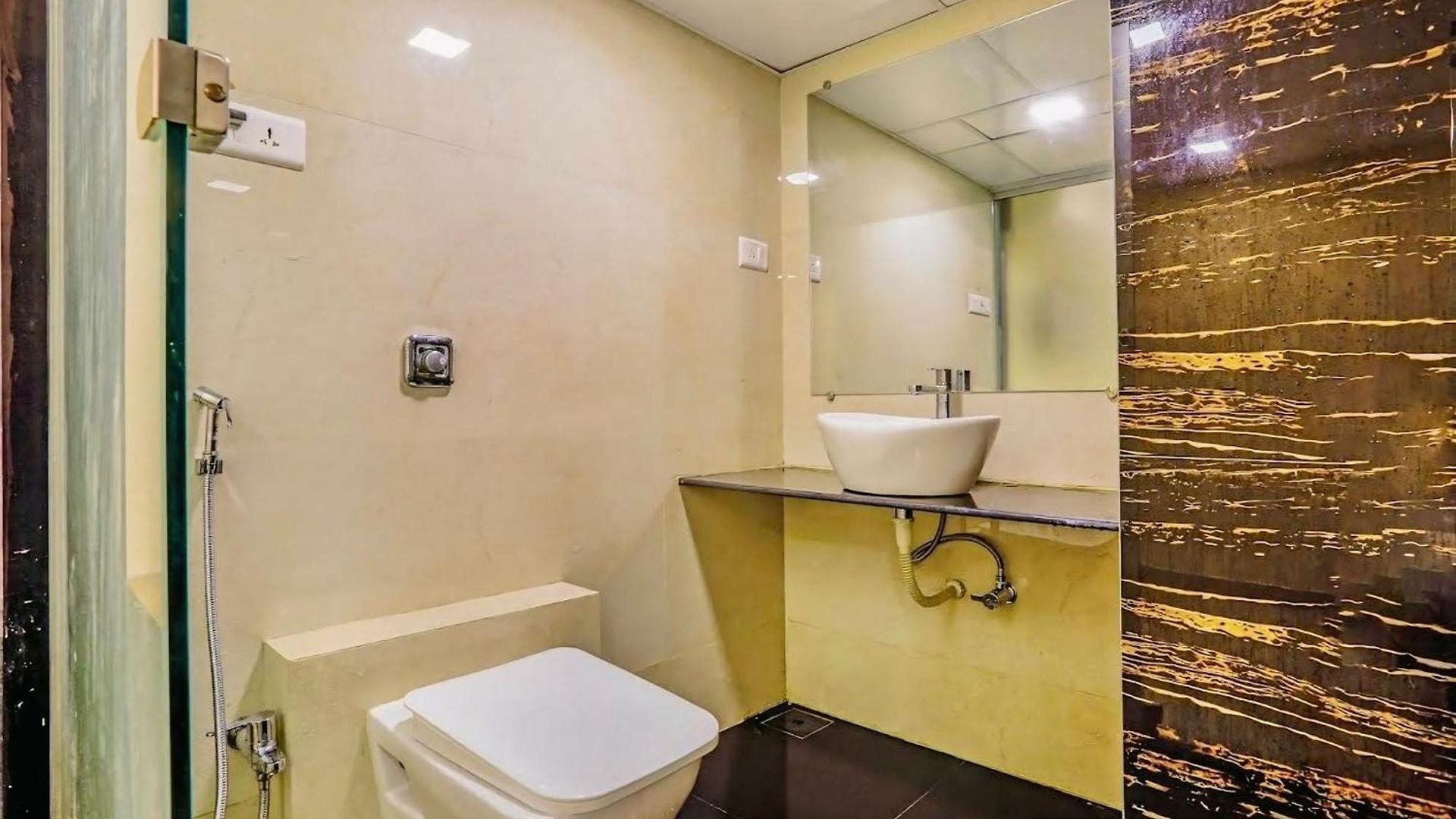 Habeeba Bkc Hotel Mumbai