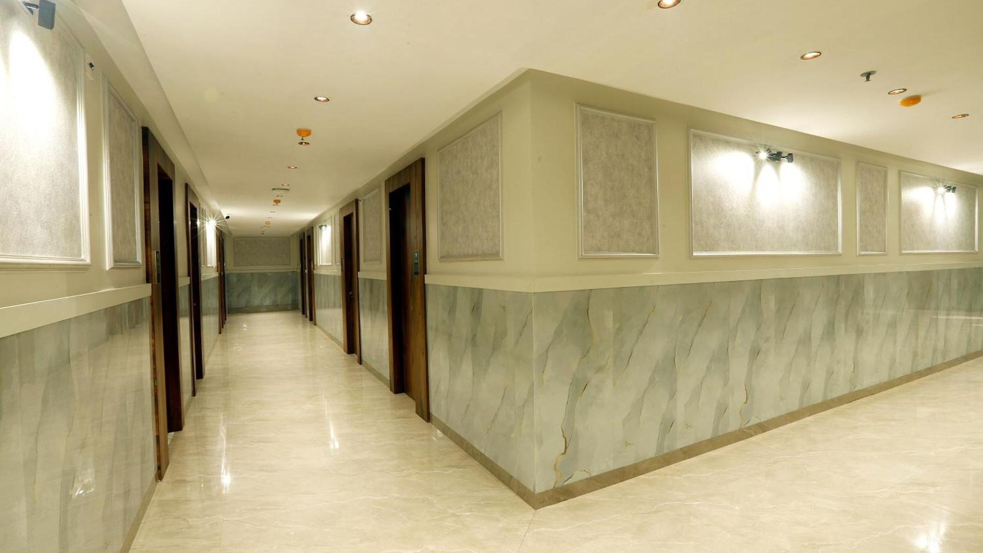 Hotel Breeze Bay Ex - Near Us Consulate, Bkc Mumbai