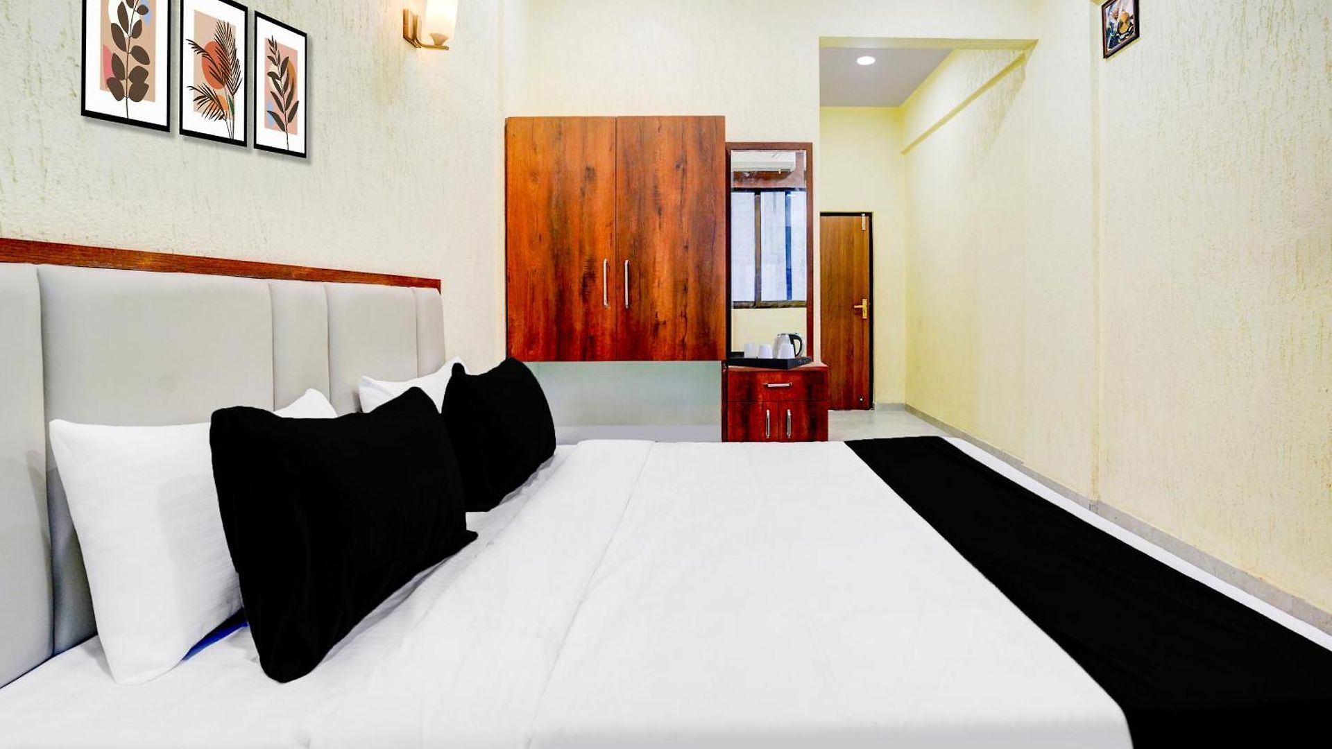 Super Collection O Kalamboli New Panvel Formerly Golden Paradise 3* Mumbai