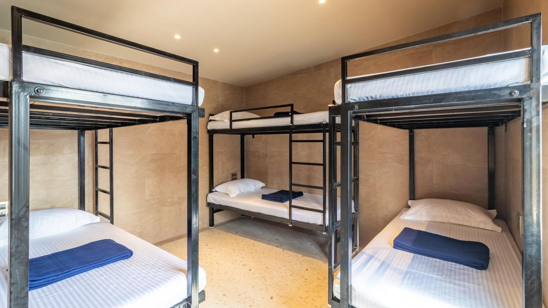 Hotel Reay Road Residency Mumbai