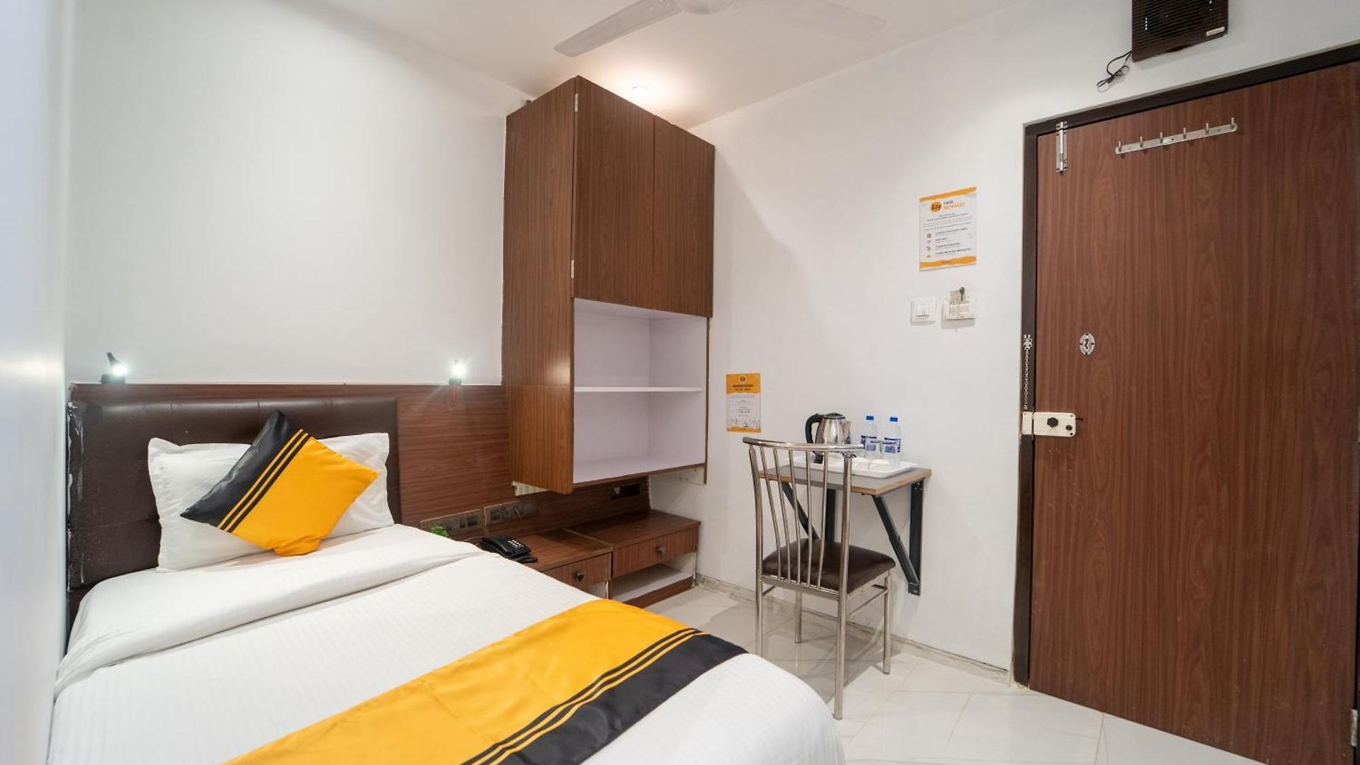 Itsy Rexton Hotel Mumbai