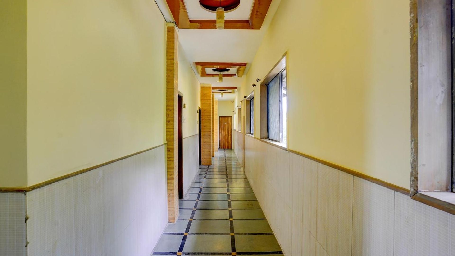 Hotel O Royal Mumbai