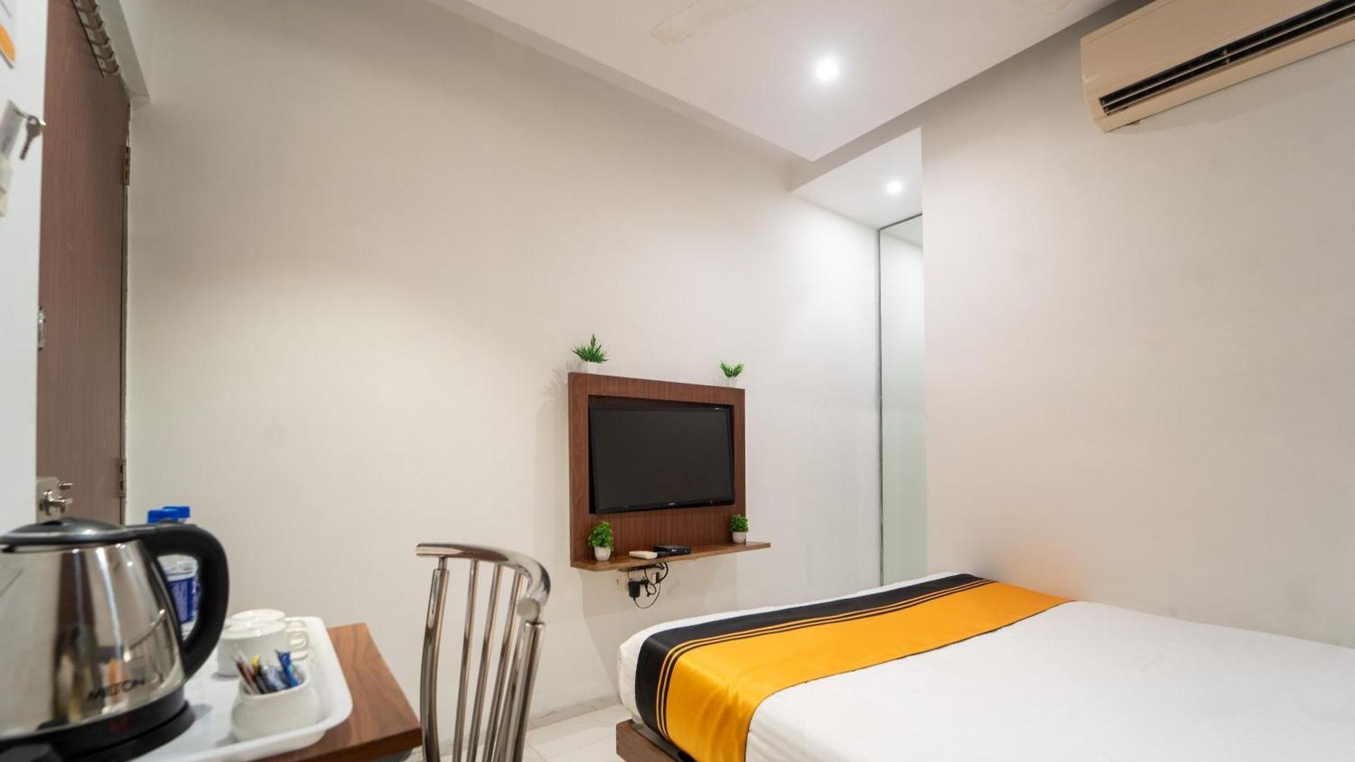 Hotel Itsy Rexton Mumbai
