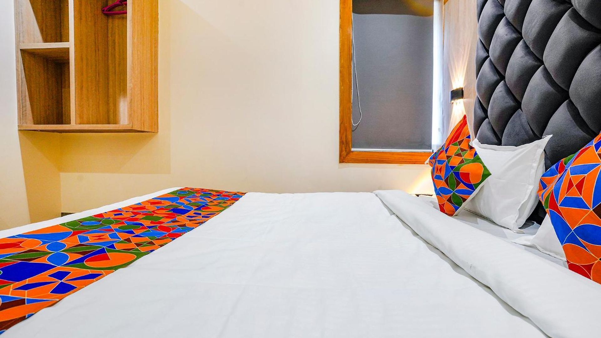 Riza Nesco Exhibition Centre Goregoan Hotel 3*