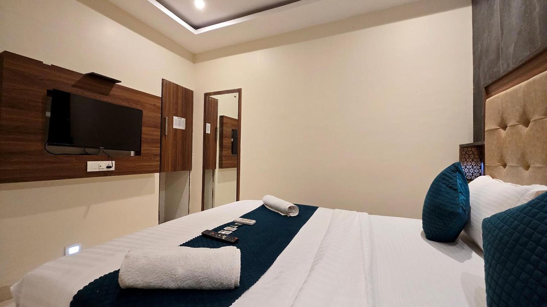 Hotel Amber Edition 3*