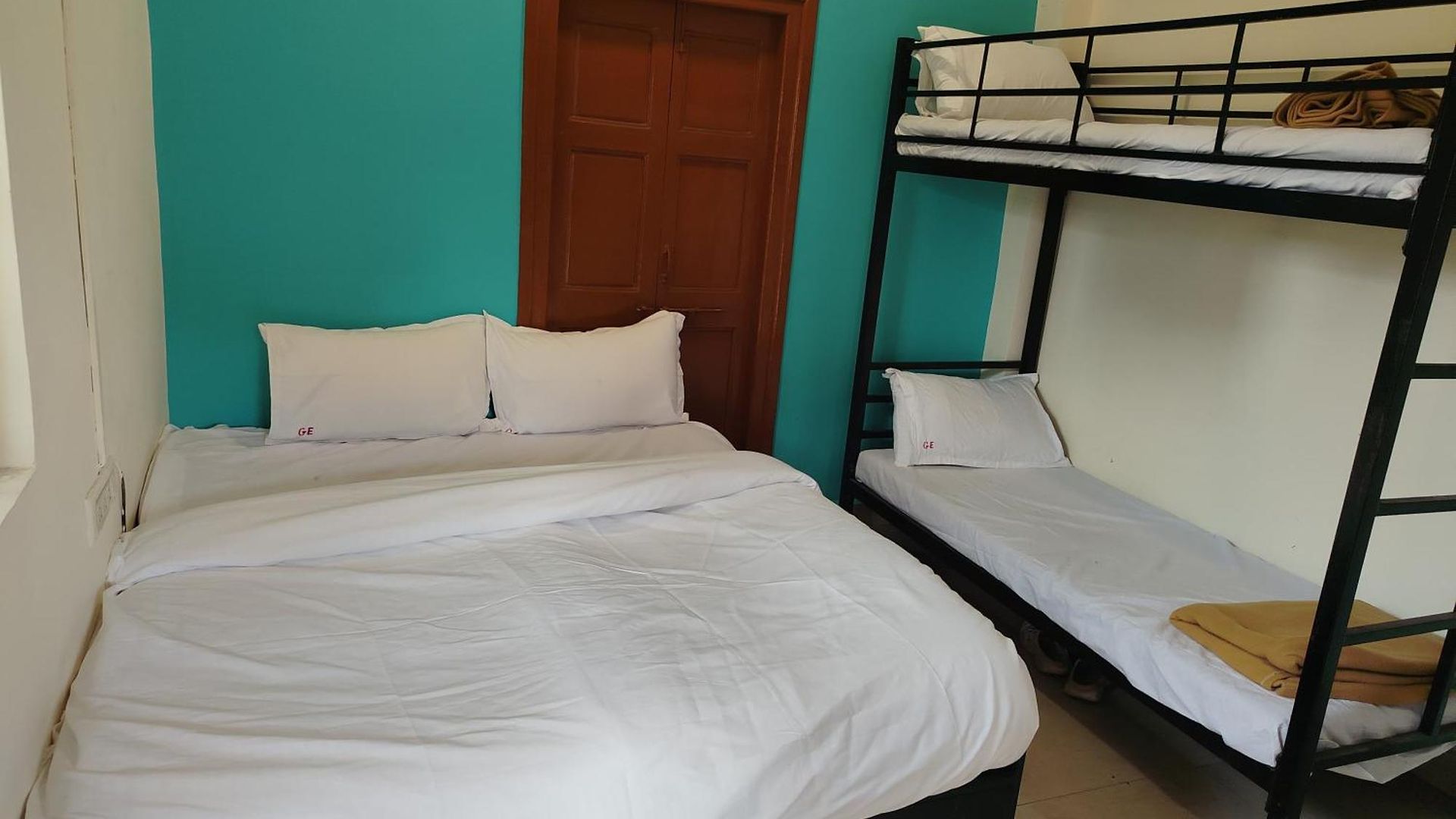 Omkar Regency Ac Goregaon West Guest house Mumbai