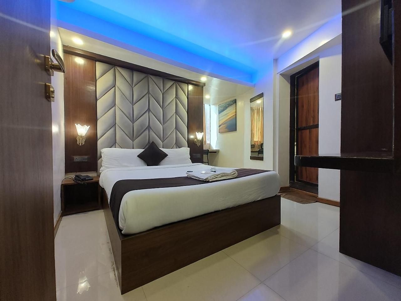 Guest house Glitz The Rio - Nr Solitaire Corporate Business Park