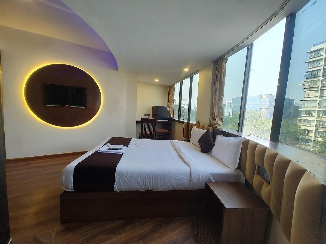 Guest house Glitz The Rio - Nr Solitaire Corporate Business Park 2*