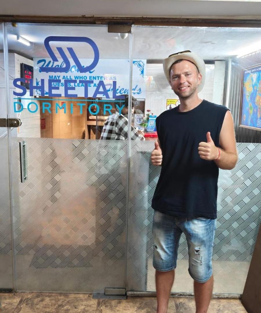 Sheetal Capsule hotel *