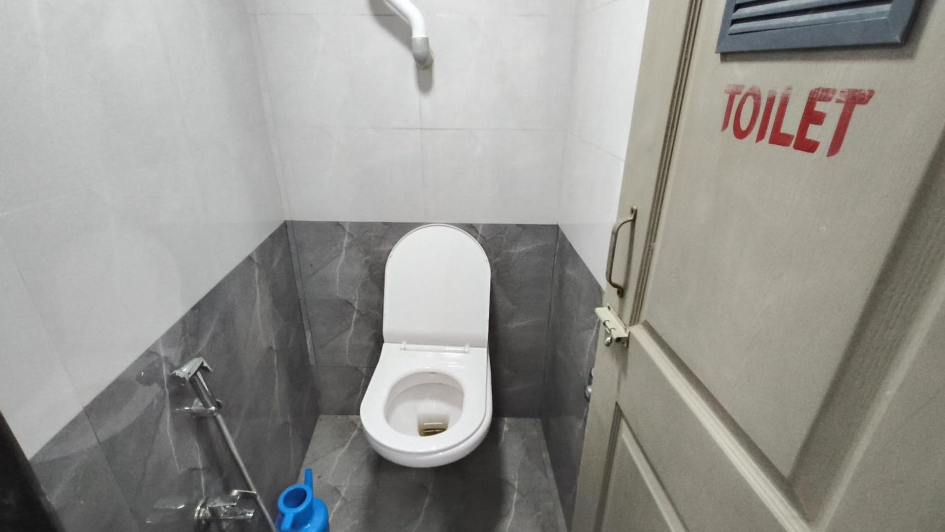 Basera And Separate For Group In Andheri East - Marol Hostel *