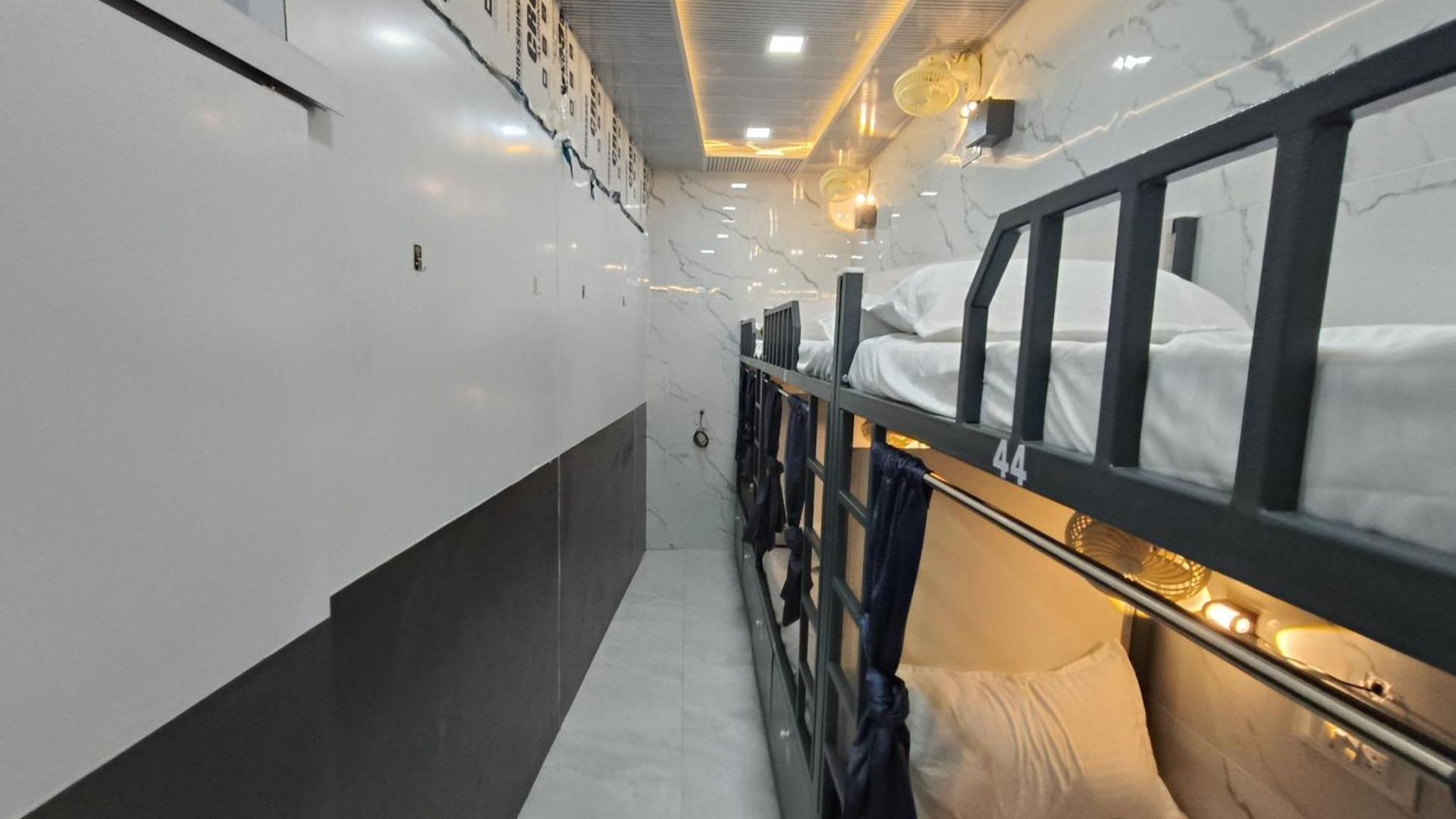 Basera And Separate For Group In Andheri East - Marol Hostel Mumbai