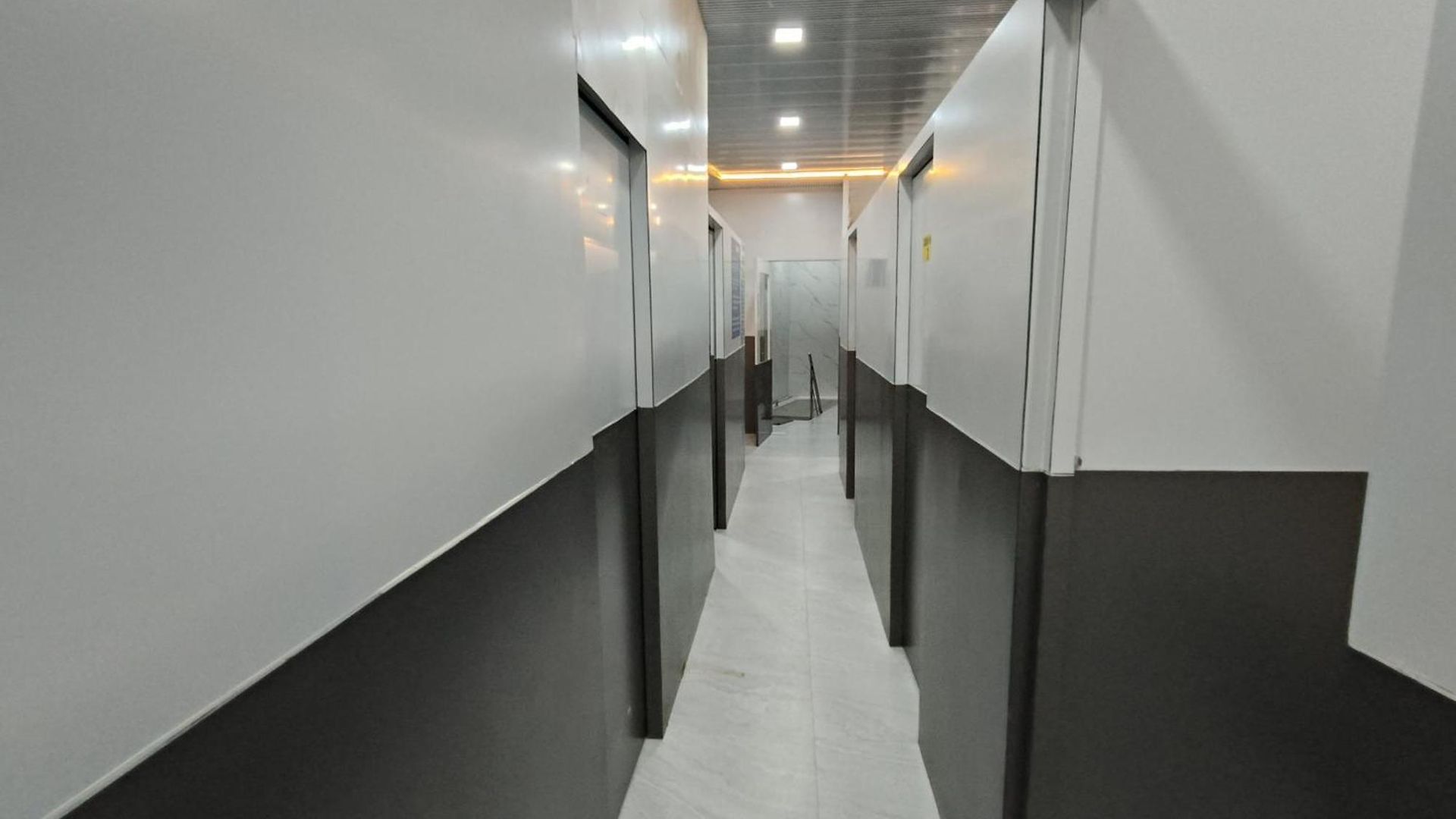 Hostel Basera And Separate For Group In Andheri East - Marol *