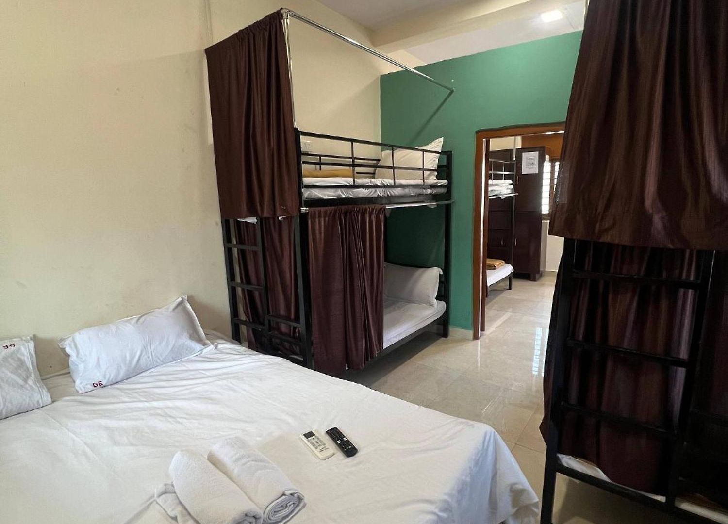Guest house Galaxy Executive & Ac