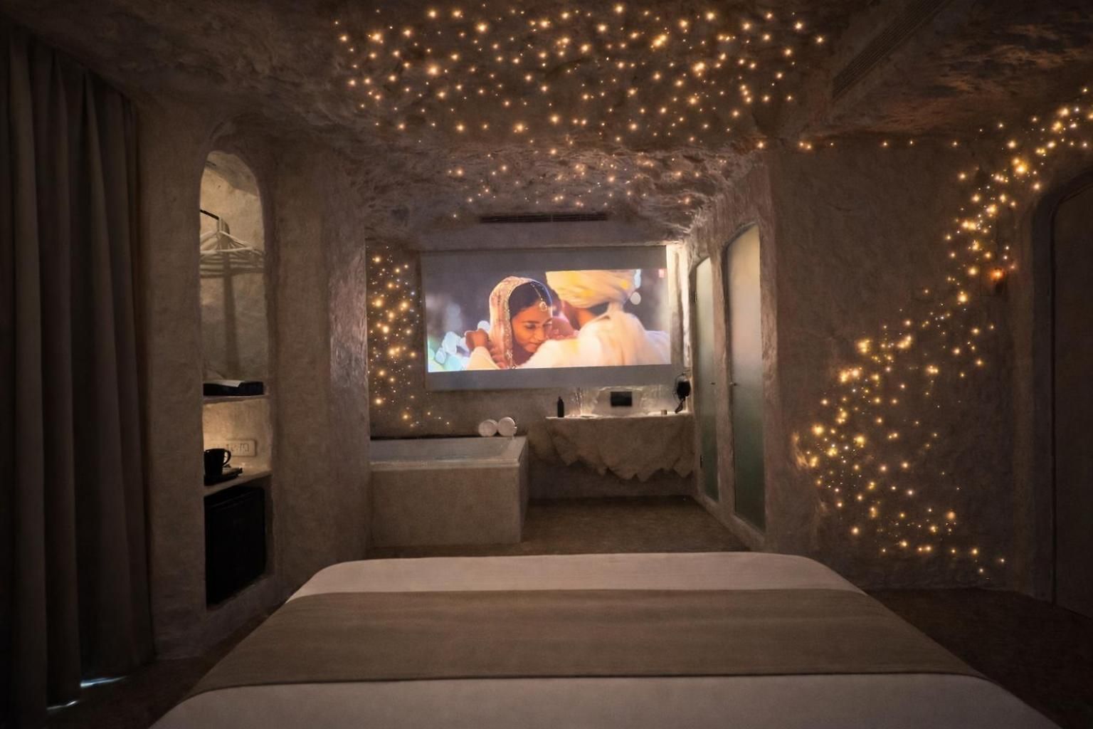 Hotel Dragonfly - The Art 4*