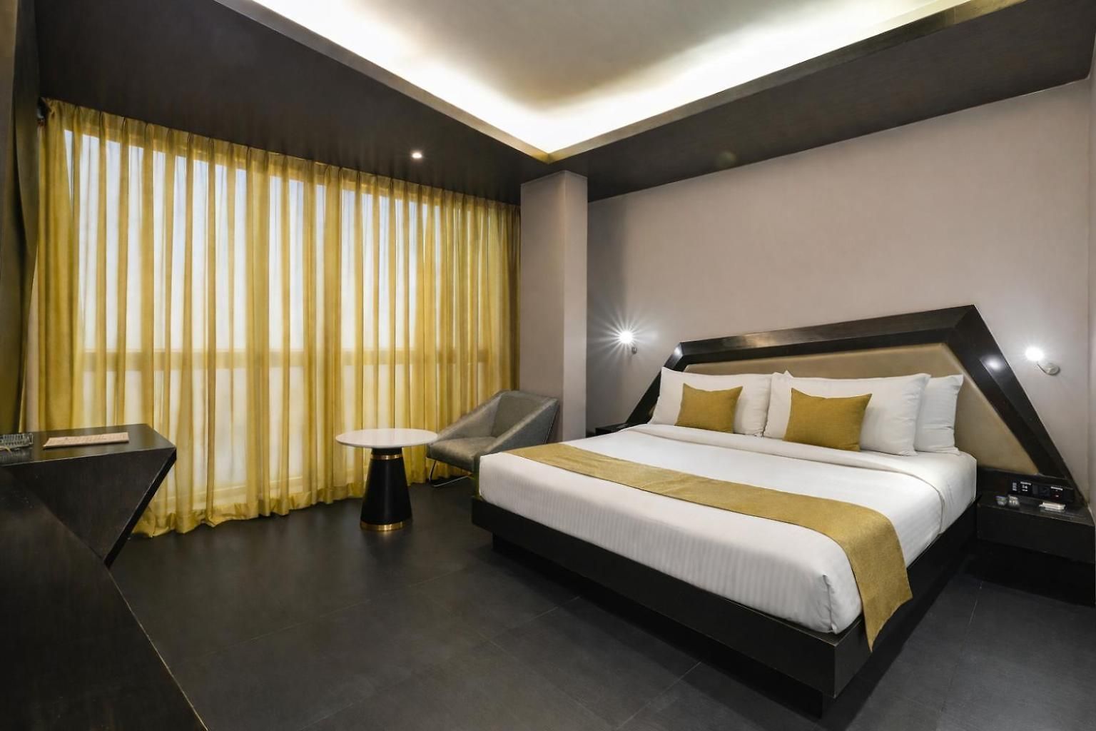 Dragonfly - The Art 4* Mumbai