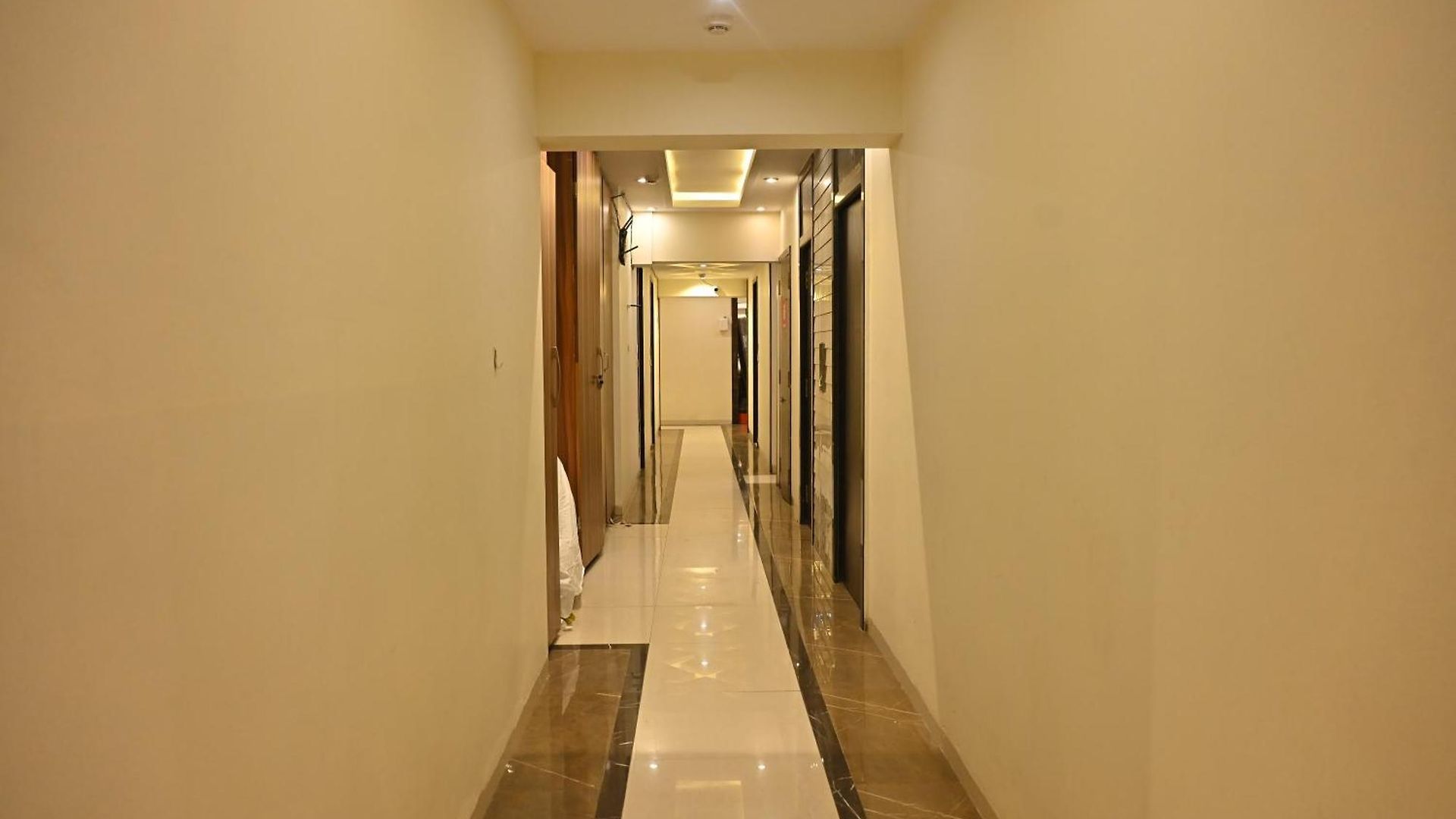 Hotel Park Palace Mumbai