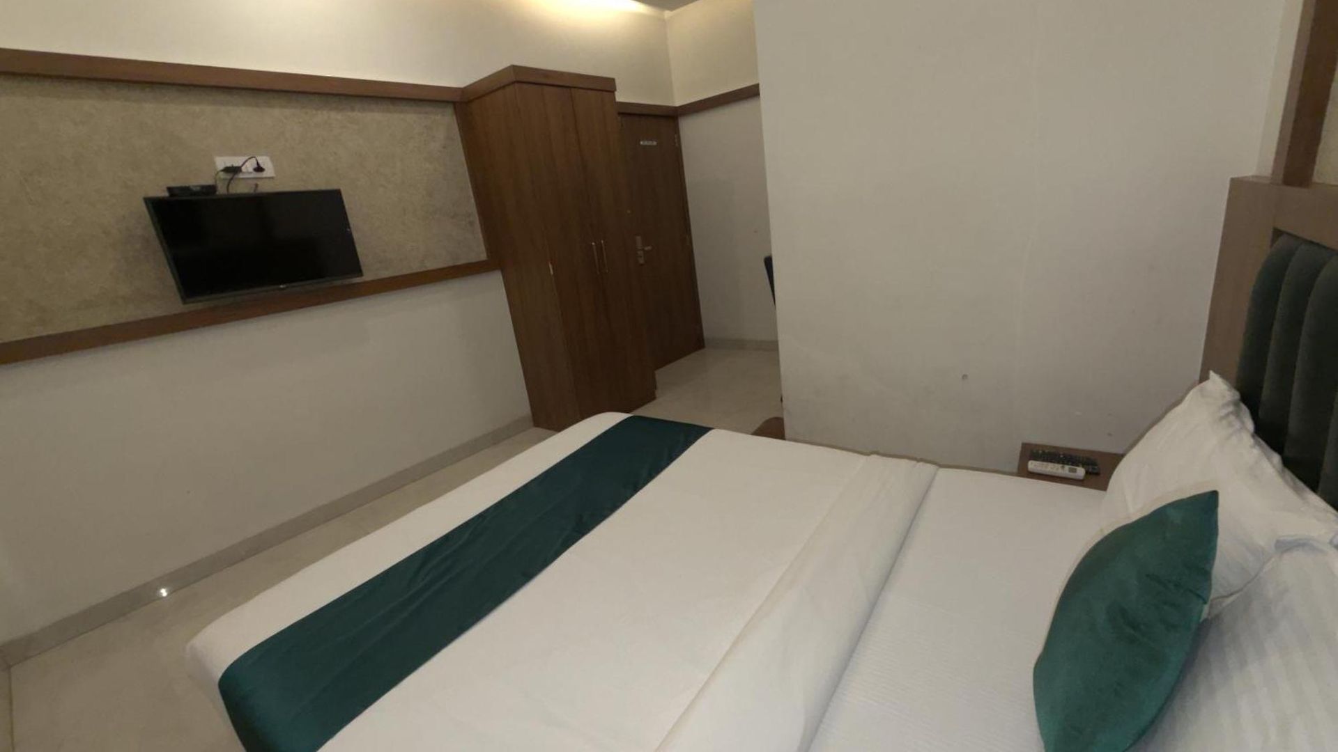Hotel Bkc Downtown - Near Us Embassy Mumbai