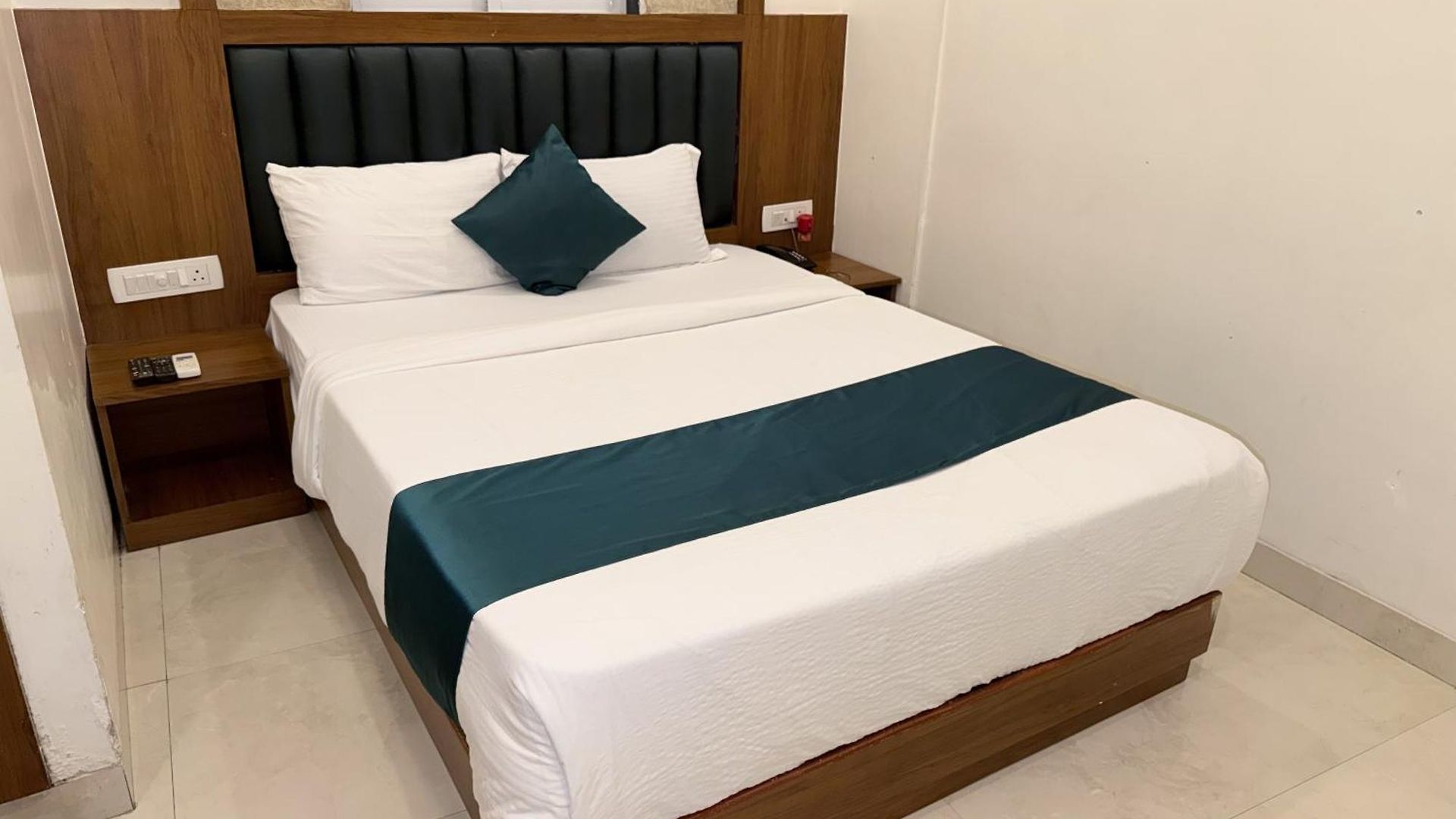 Hotel Bkc Downtown - Near Us Embassy Mumbai