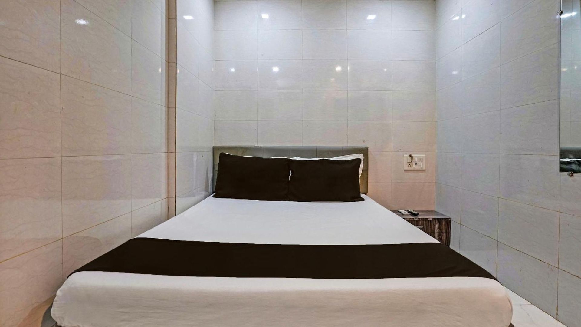 Hotel O Taj And Boarding 4*