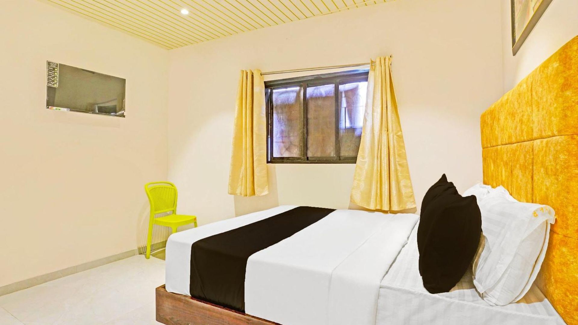 O Nk Residency Hotel 3*