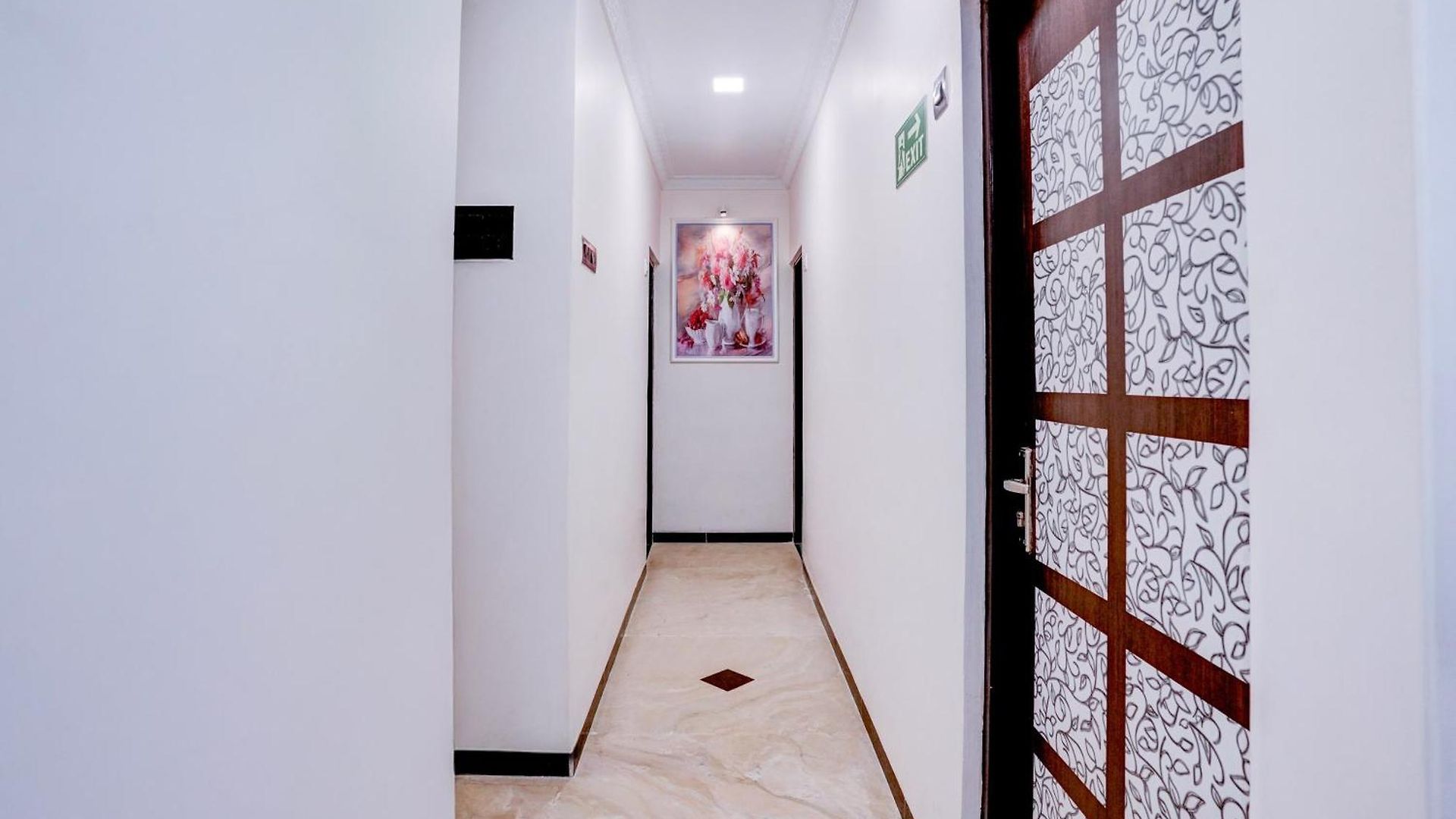 Hotel O Sunrise Executive 2*