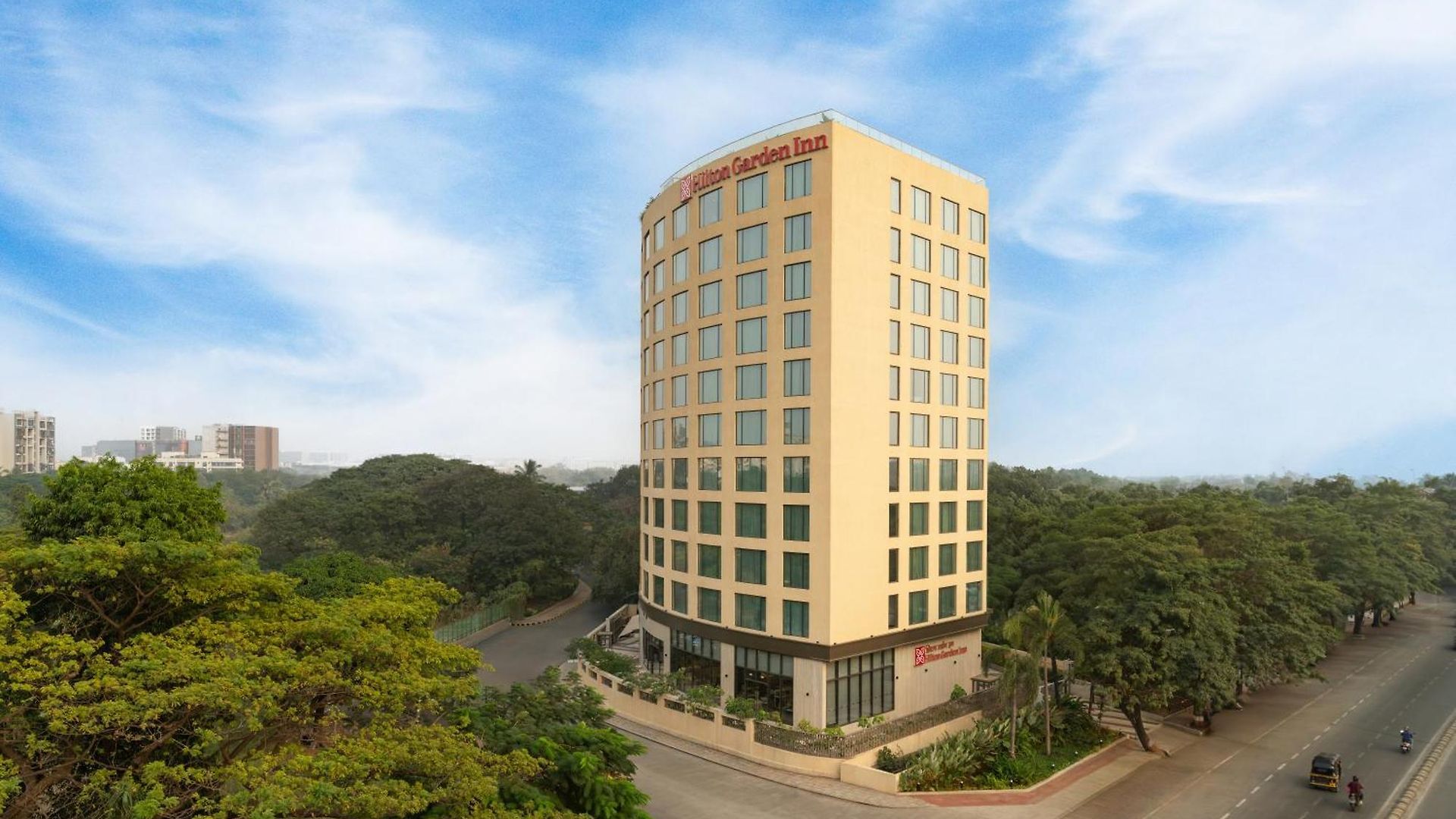 Hotel Hilton Garden International Airport 4*