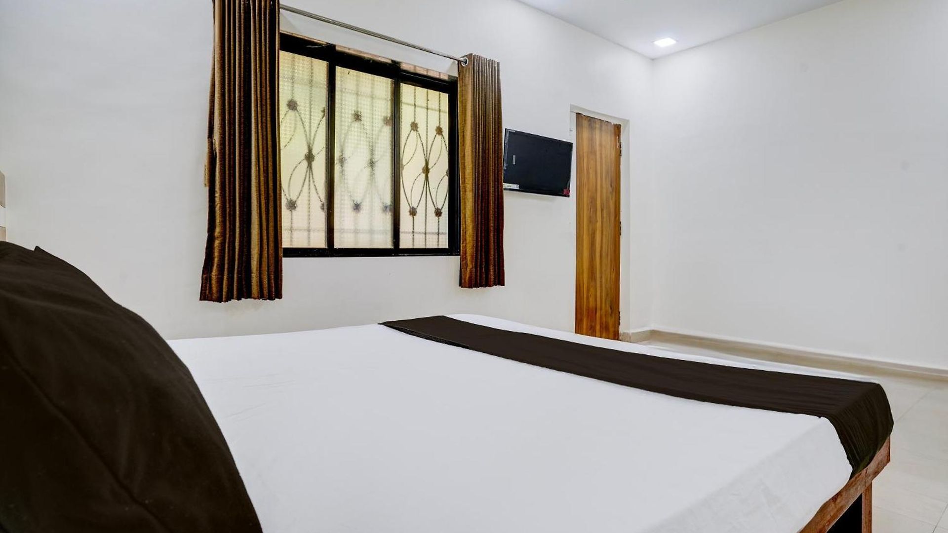 Hotel O Shree Prabhat