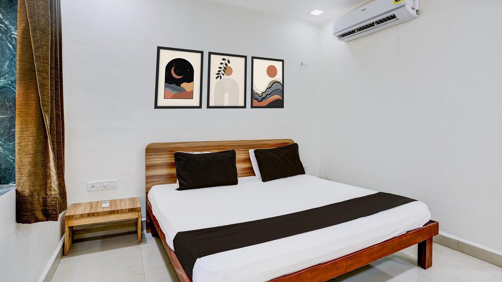 Hotel O Shree Prabhat Mumbai