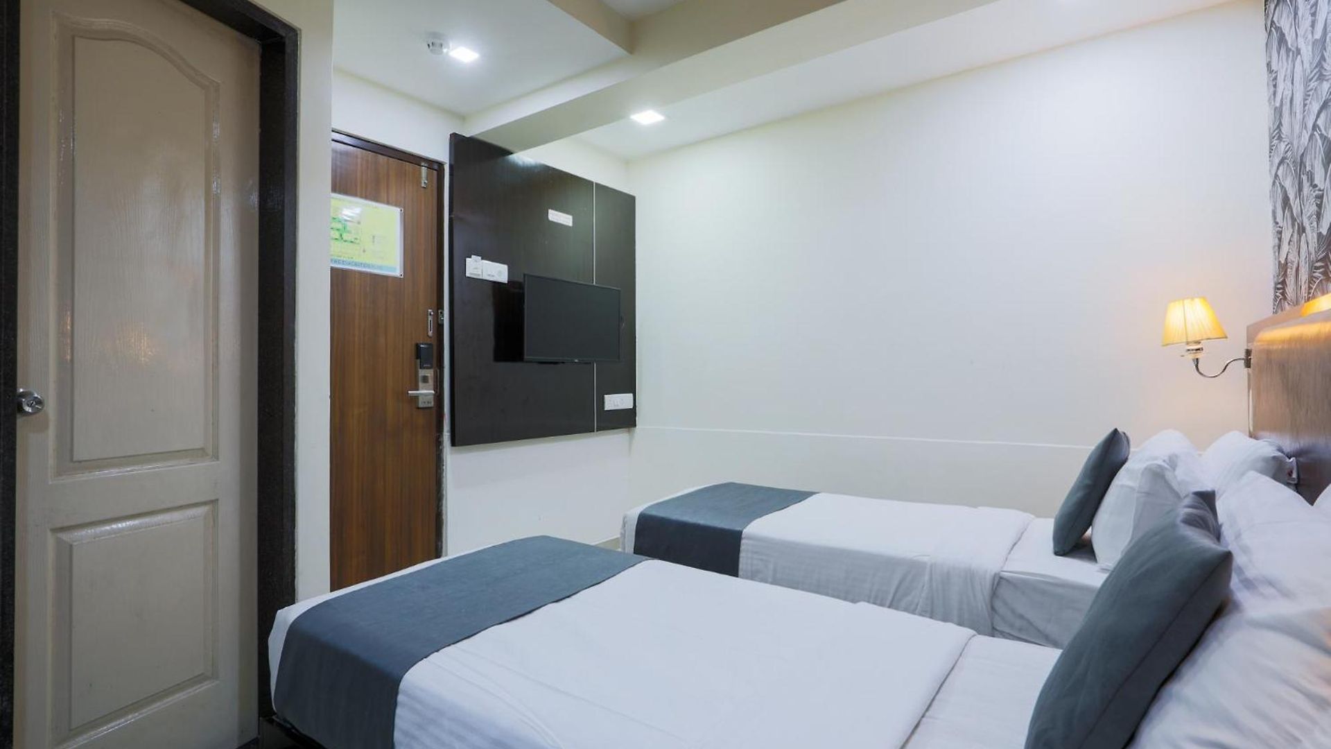 Laaiba Residency Hotel