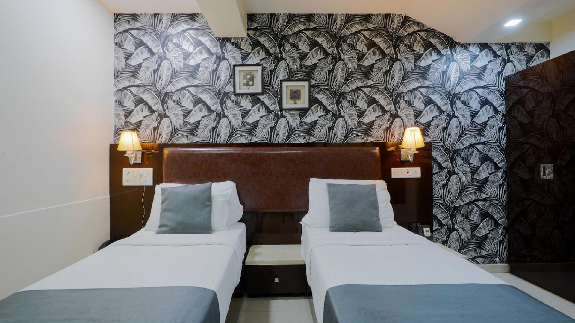 Laaiba Residency Hotel Mumbai