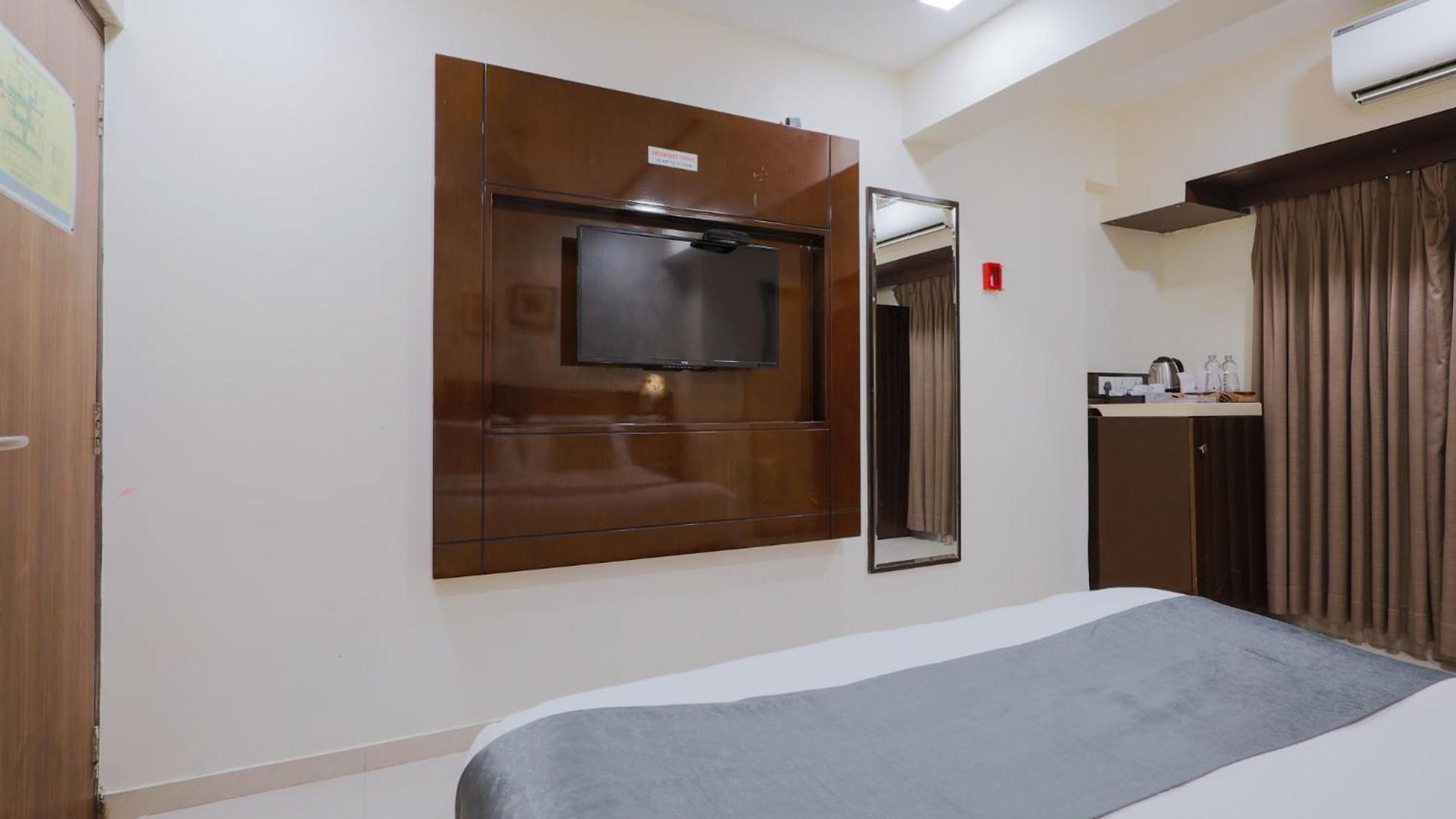 Laaiba Residency Hotel Mumbai