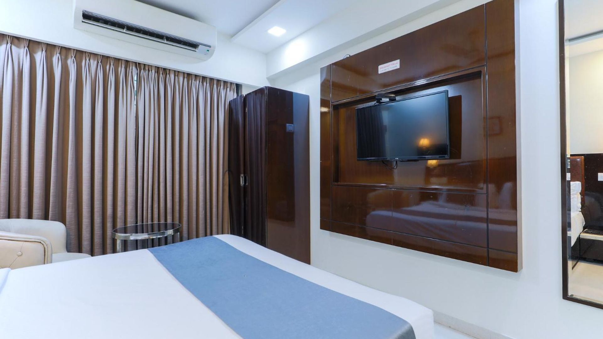 Laaiba Residency 3*