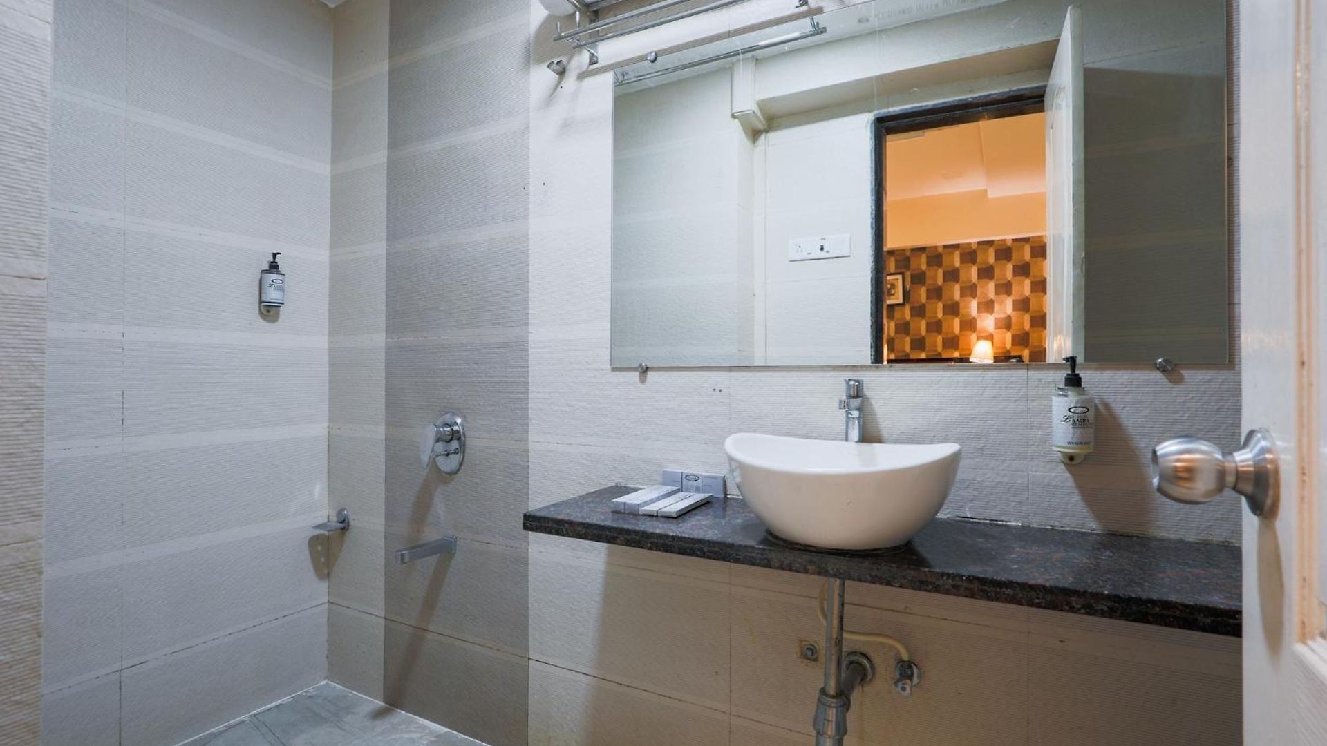 Laaiba Residency Hotel