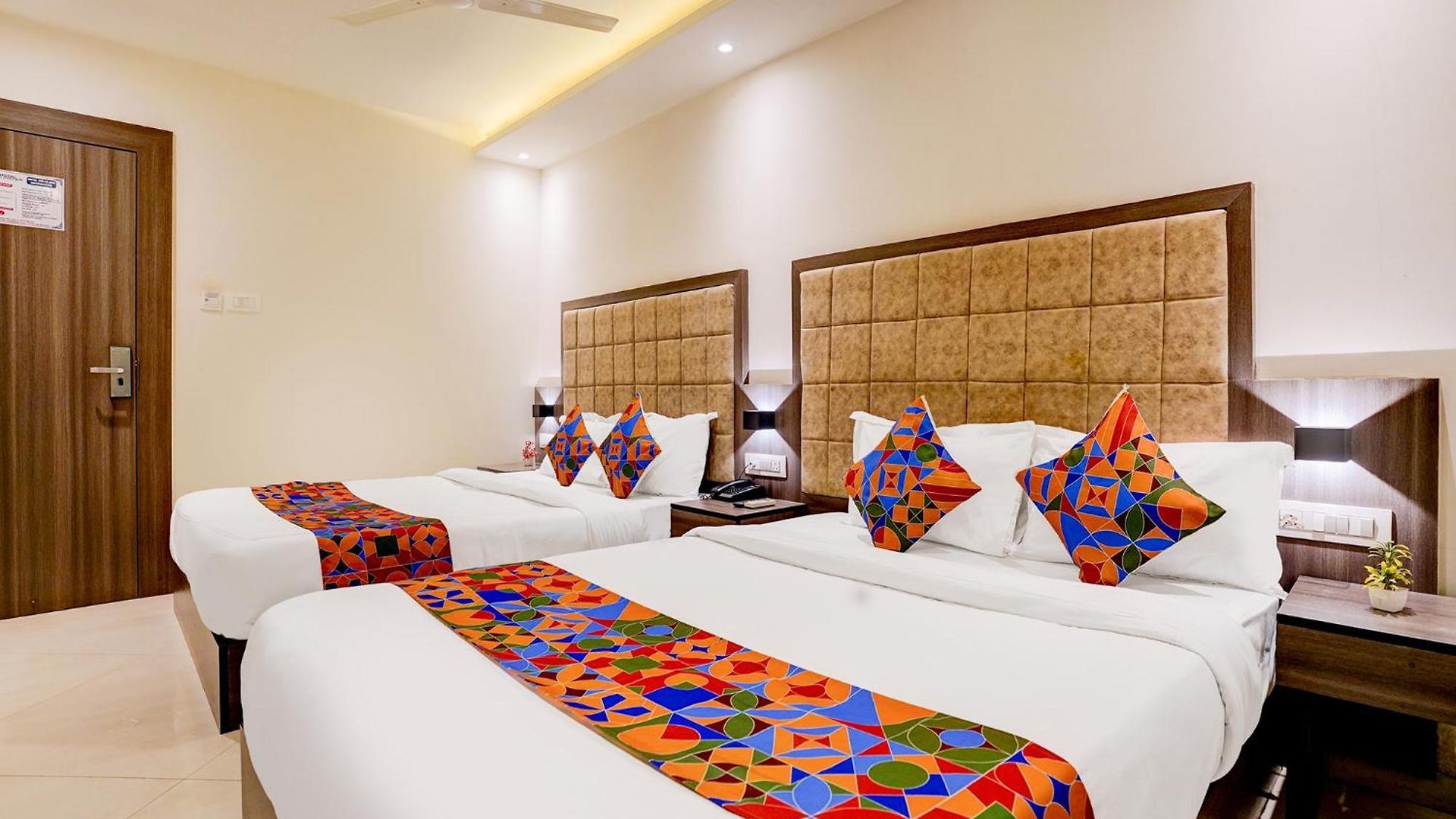 Fabhotel Abrol 3*