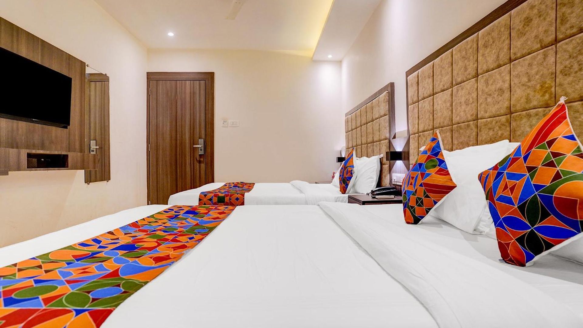 Fabhotel Abrol Hotel 3*