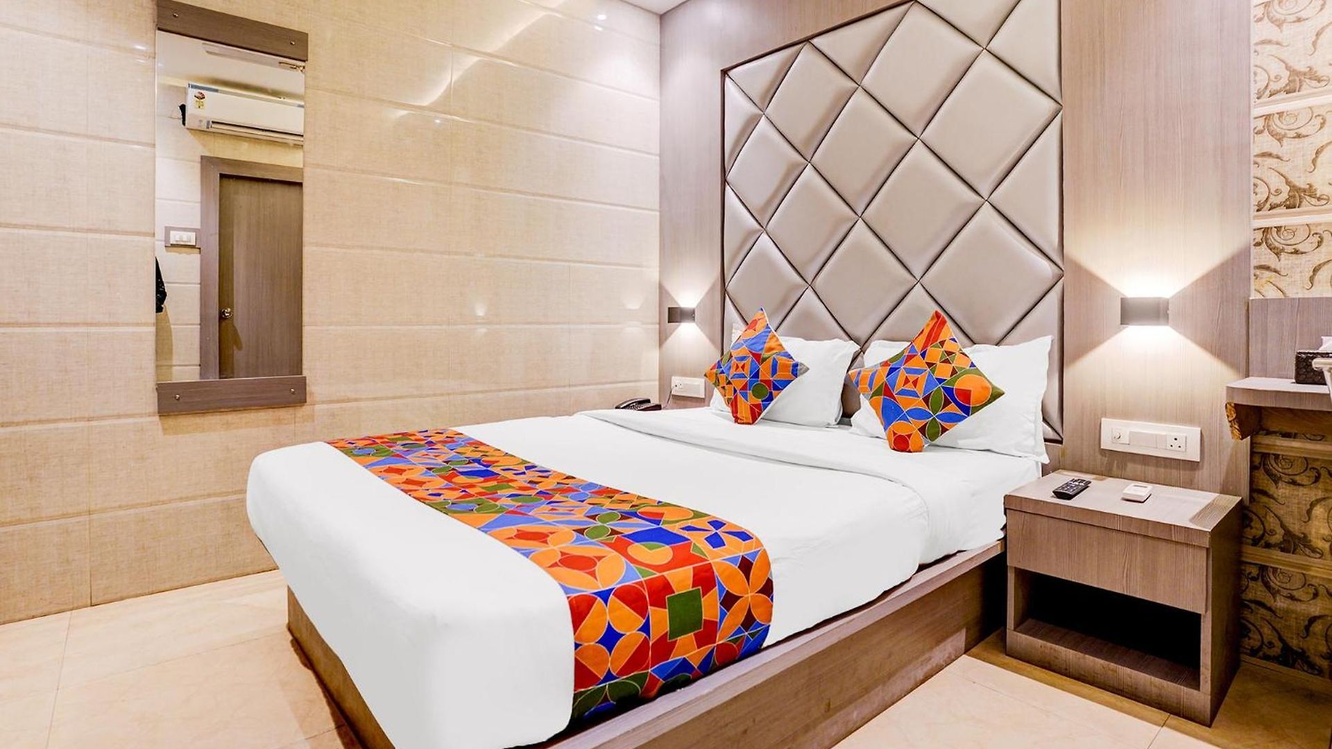 Hotel Fabhotel Abrol