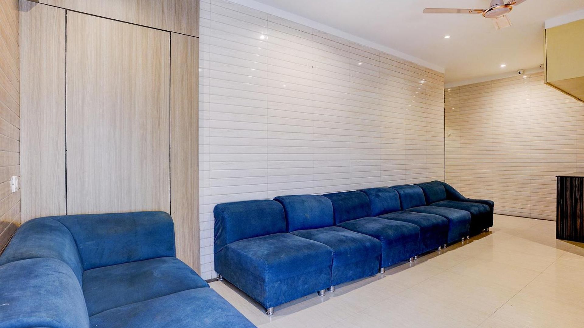 Fabhotel Abrol 3*