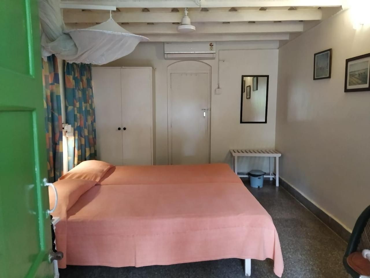 Hotel Manoribel