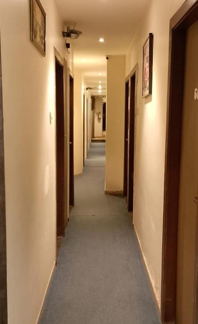 Ascot In Hotel