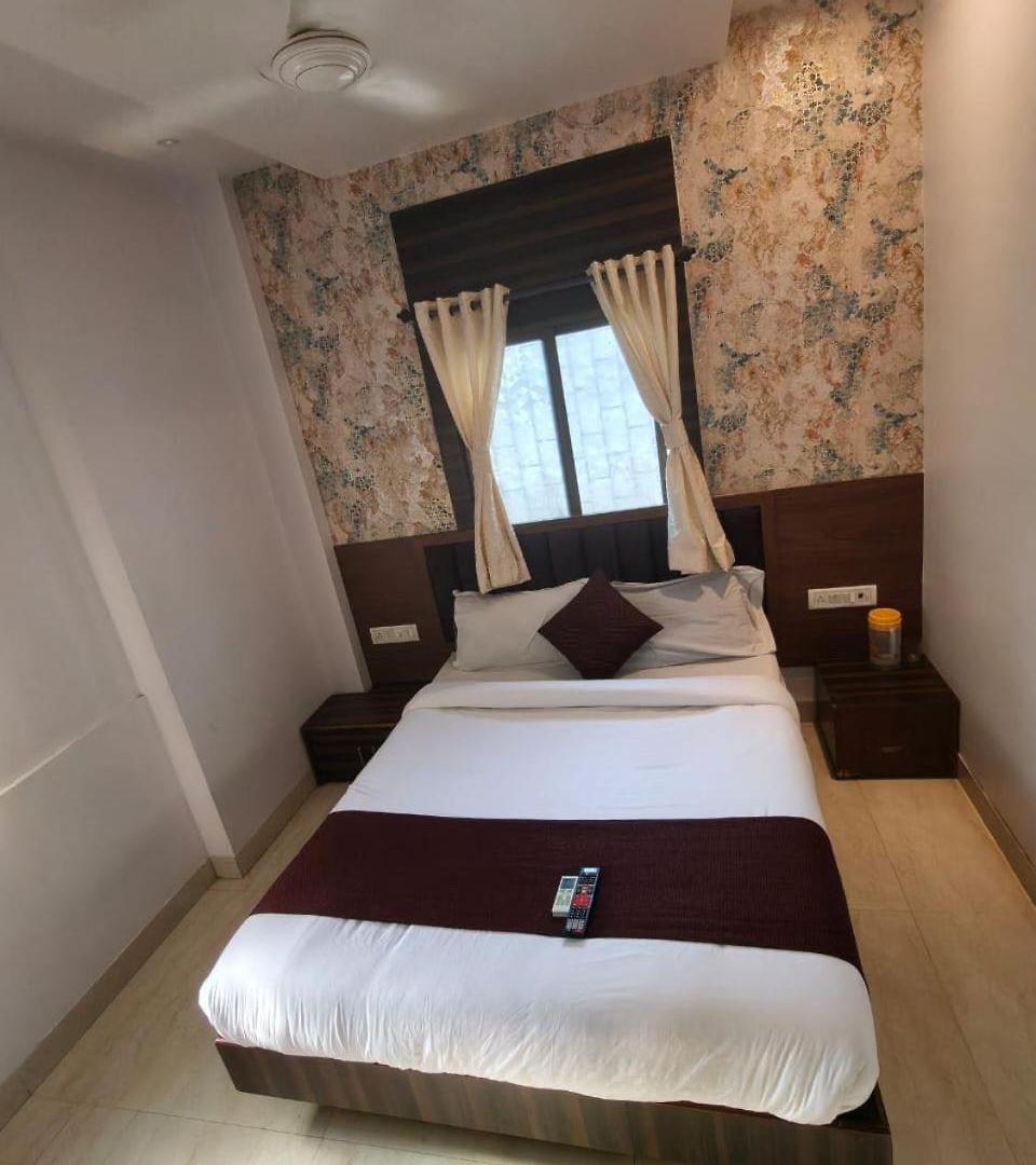 New Golden Hotel *