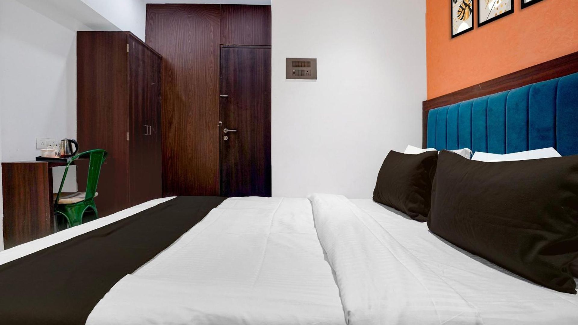 Hotel Collection O Santacruz Railway Station Formerly Mpg Guest