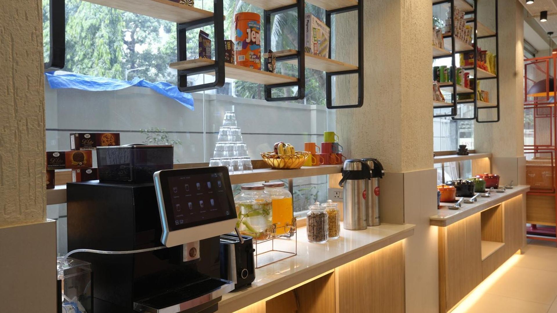 Hotel Indie Nesco Goregaon 4*