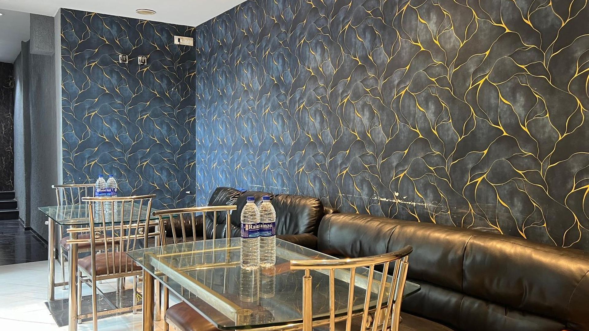 Hotel Kailash Park Near International Airport T2 Mumbai