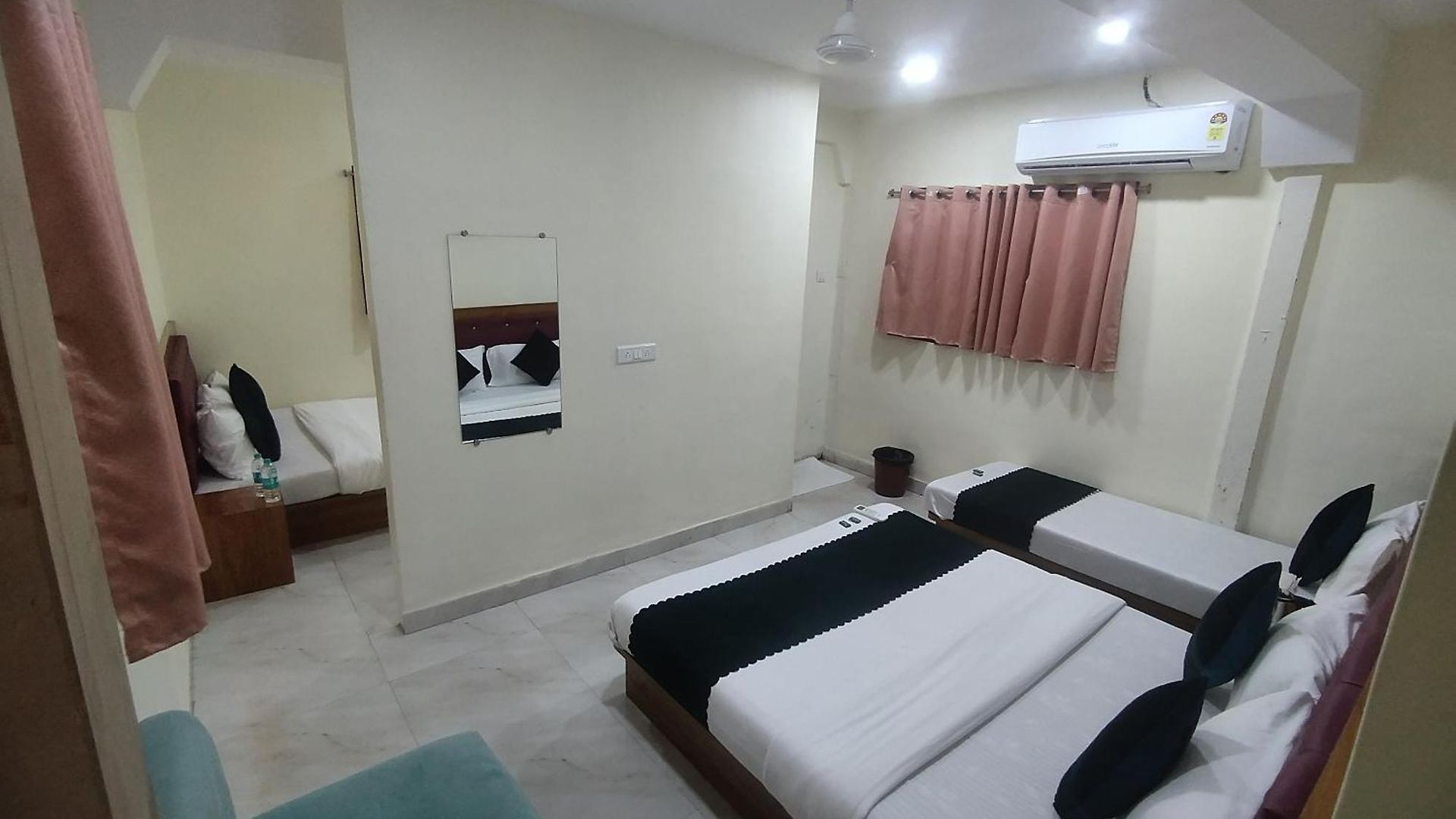 Hotel Glow Star 2*