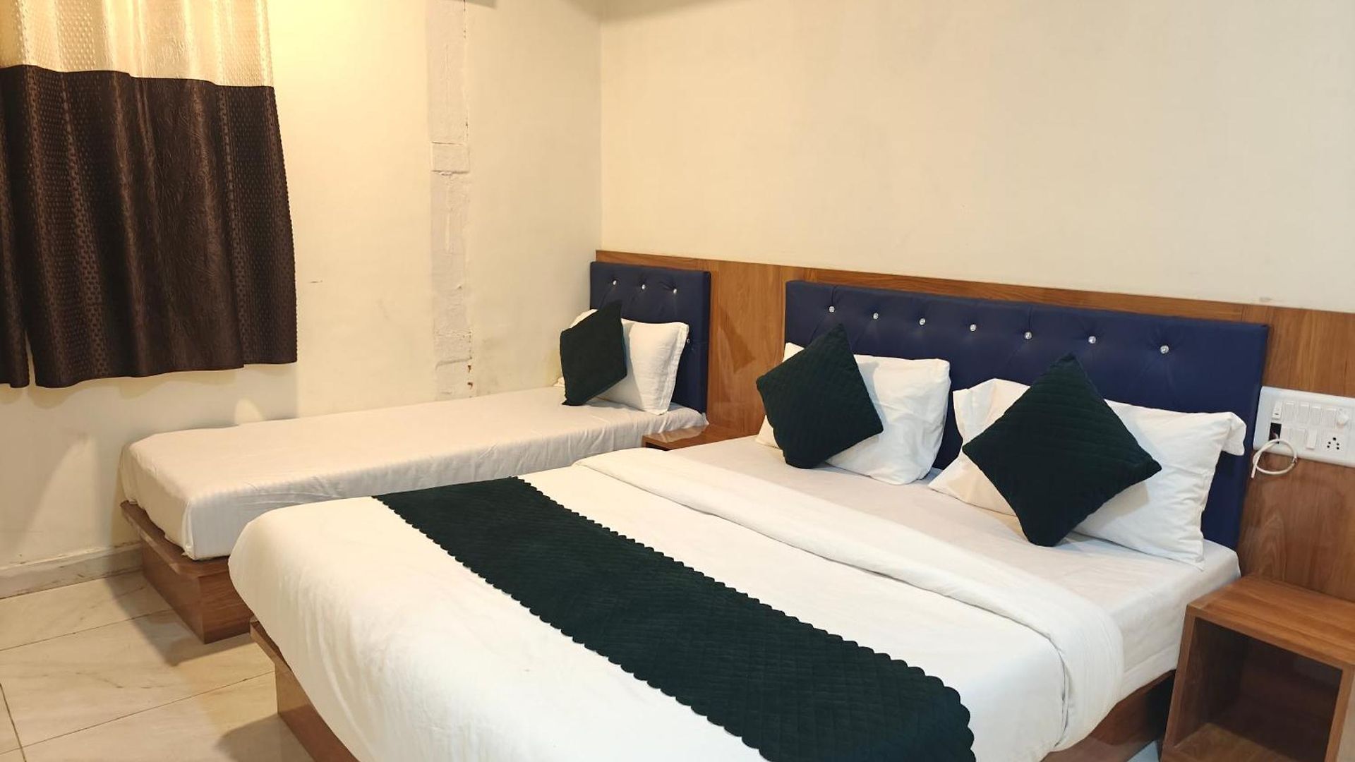 Hotel Glow Star Mumbai