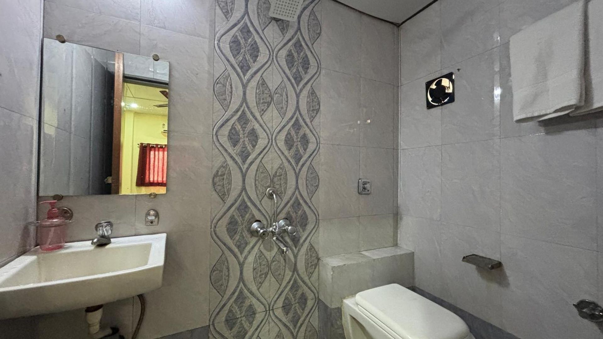 Hotel Kailash Park Near International Airport T2 Mumbai