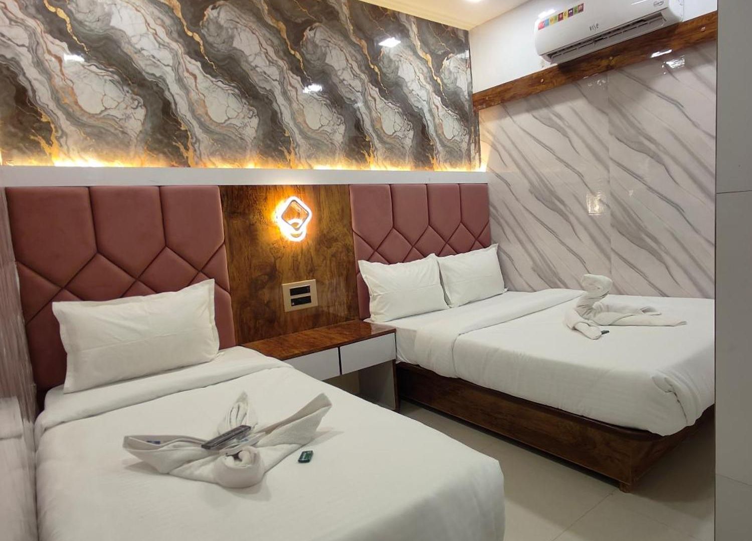M R Hotel Mumbai