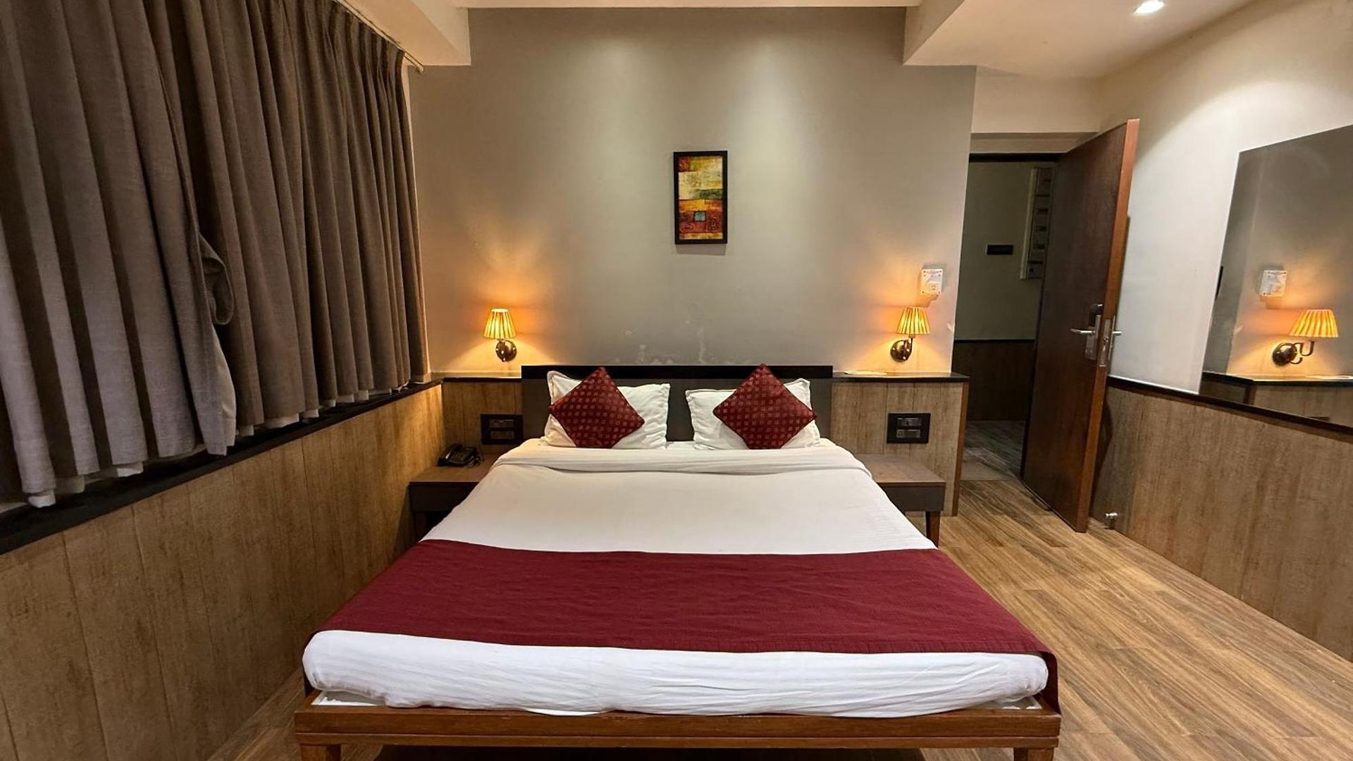 Garden Hotel 3*