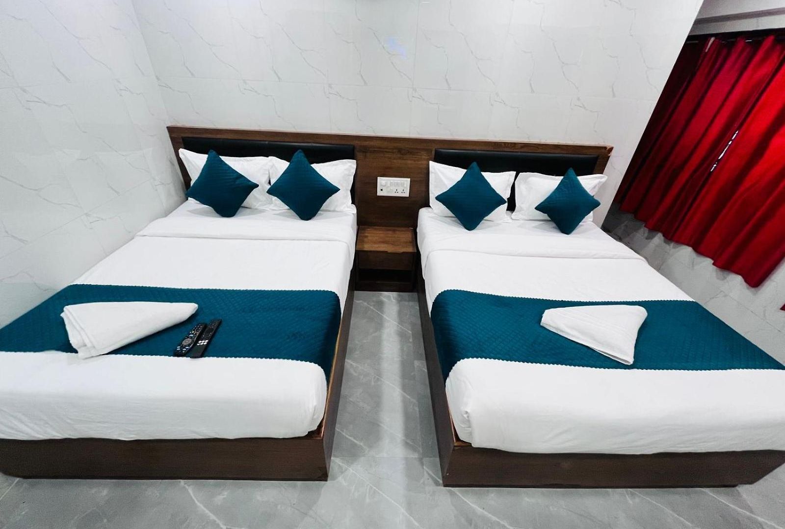 Benz 3* Mumbai